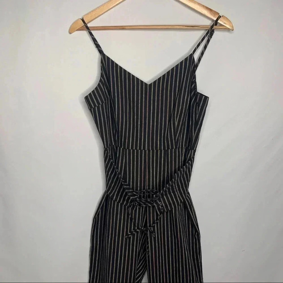 Cupcakes and Cashmere Jaiden Corset tie Jumpsuit Size 4 - Picture 8 of 9